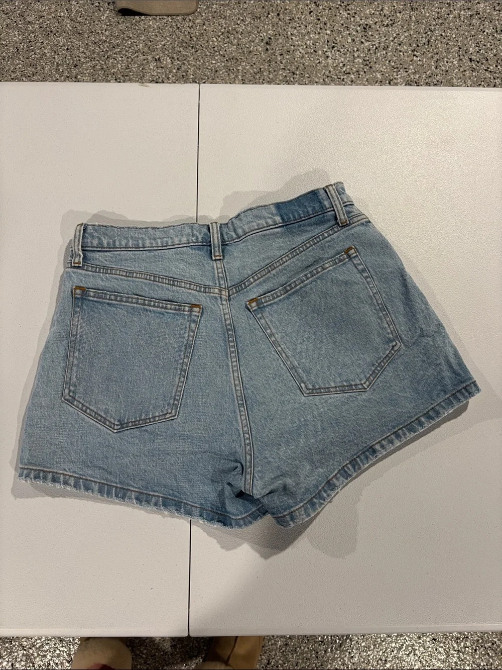 Abercrombie & Fitch ‘The Mom Short’ Denim Shorts